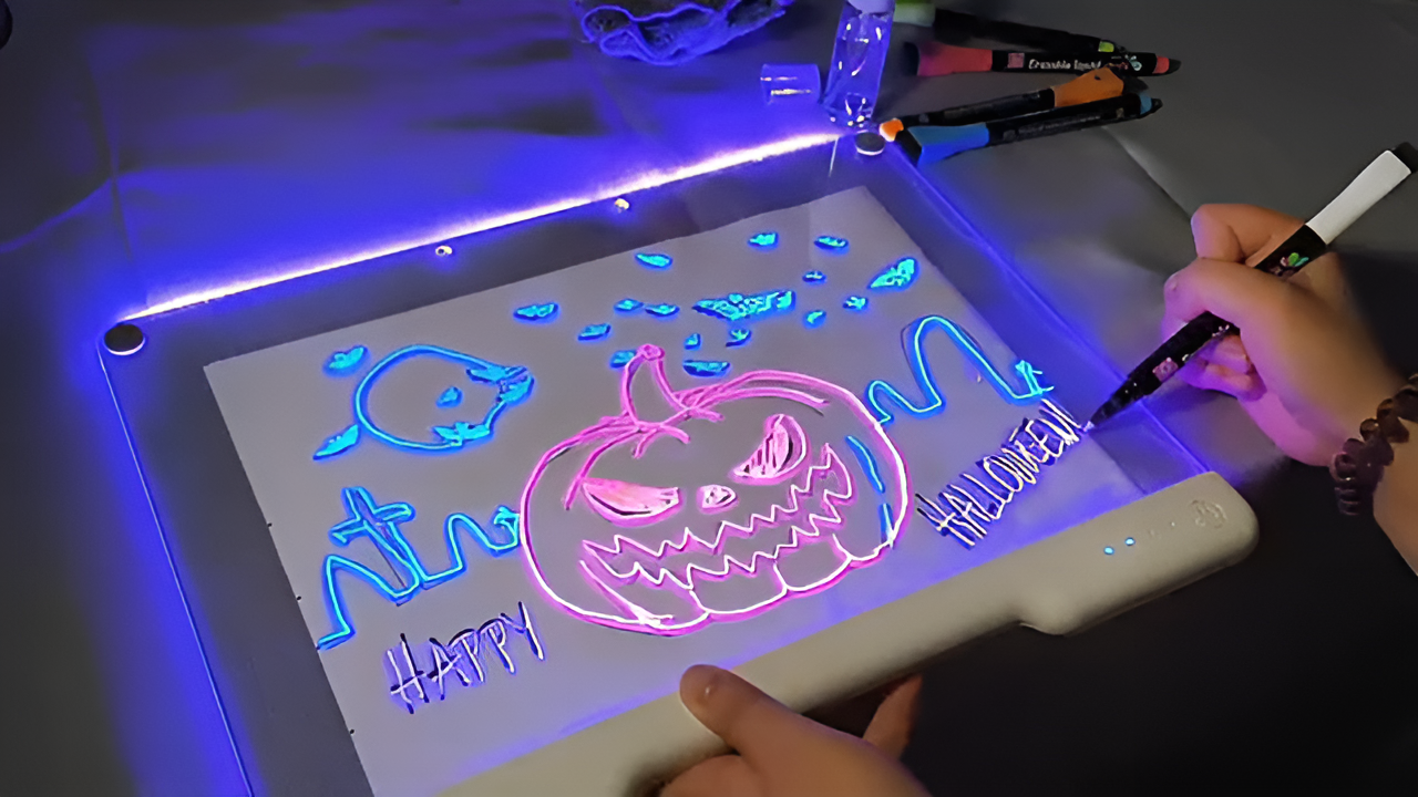 Bailkind glow drawing board product demo video thumbnail